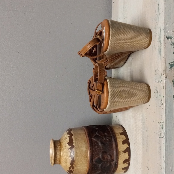 Lucky Brand  Brown and Wedge Sandals - Picture 11 of 14